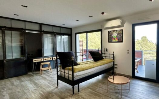 BASTIA MACCHIONE-T3 D’EXCEPTION – STYLE INDUSTRIEL – TERRASSE 30 m² – VUE MER